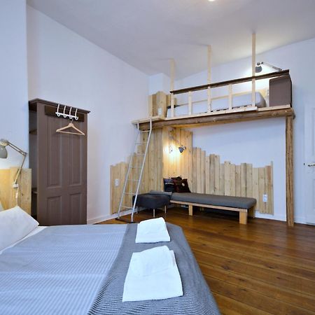 Courtyard Apartment Берлин Екстериор снимка