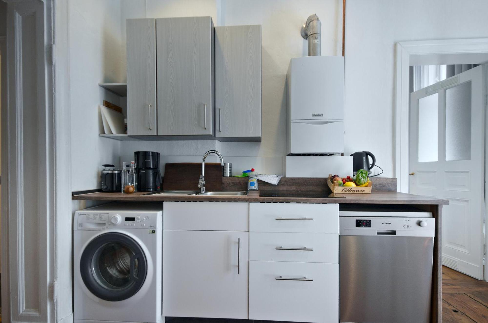 Courtyard Apartment Берлин Екстериор снимка