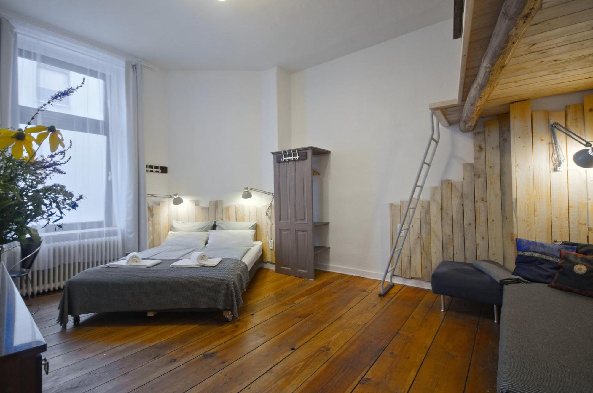 Courtyard Apartment Берлин Екстериор снимка