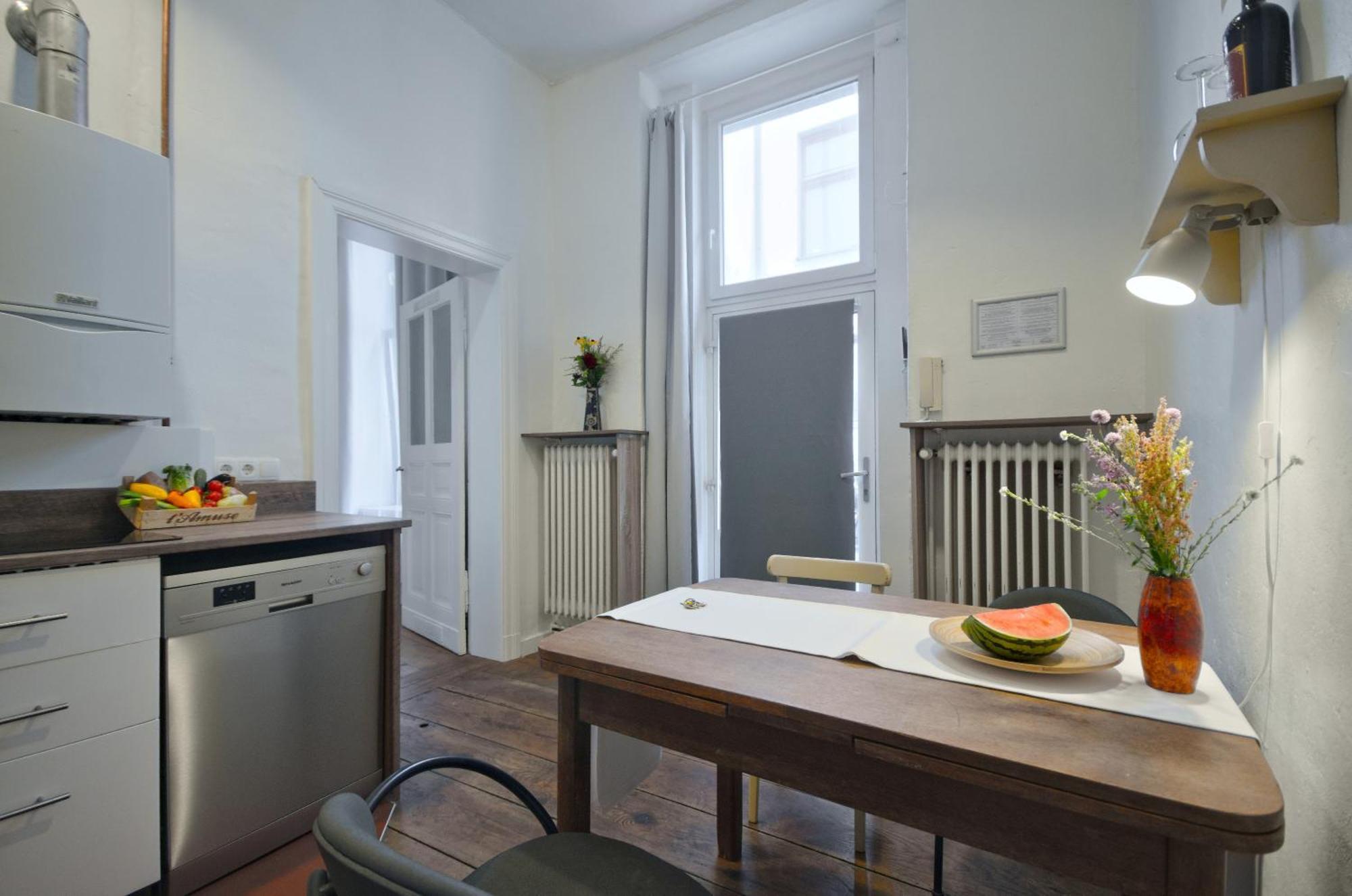 Courtyard Apartment Берлин Екстериор снимка