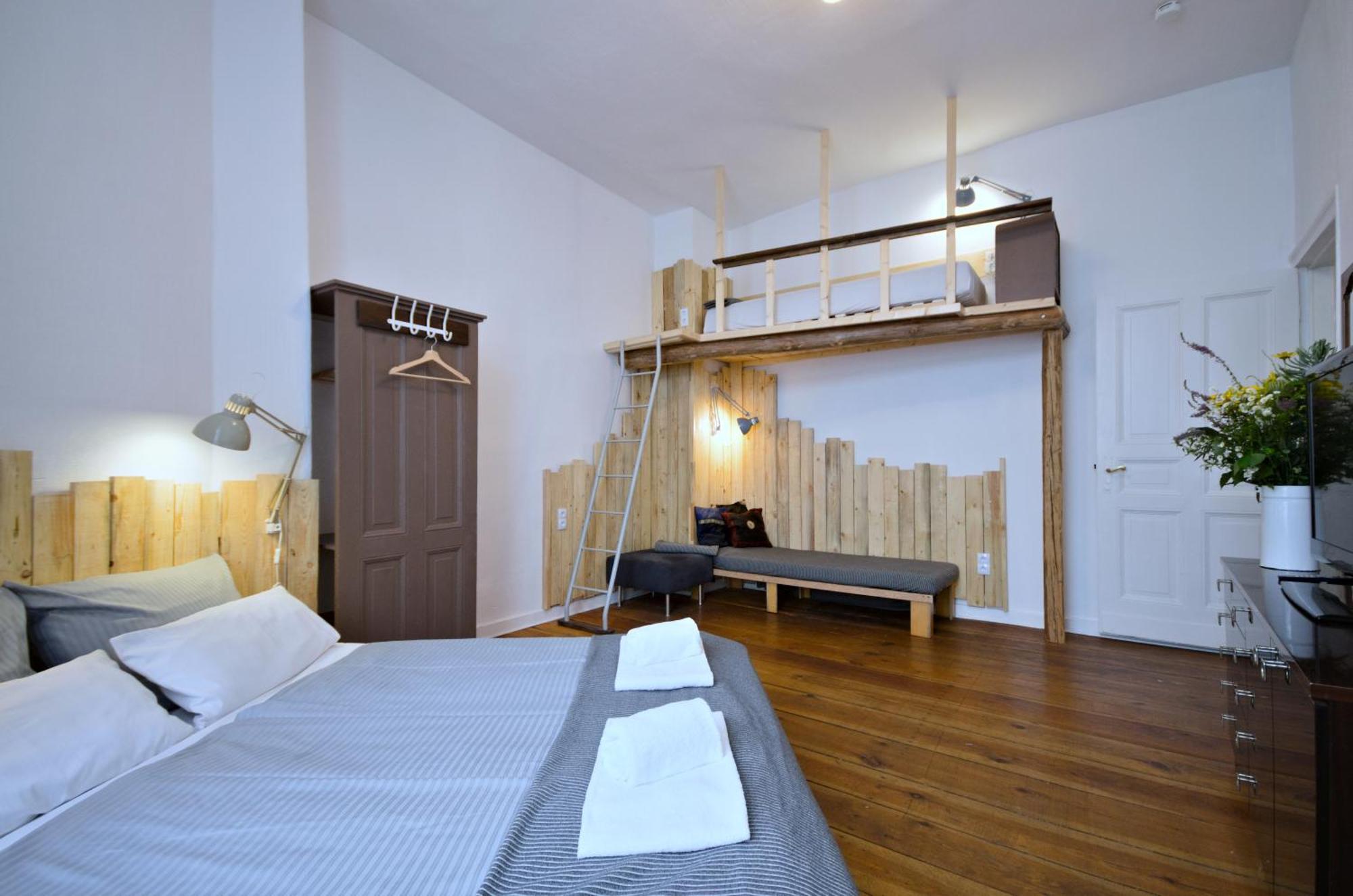 Courtyard Apartment Берлин Екстериор снимка